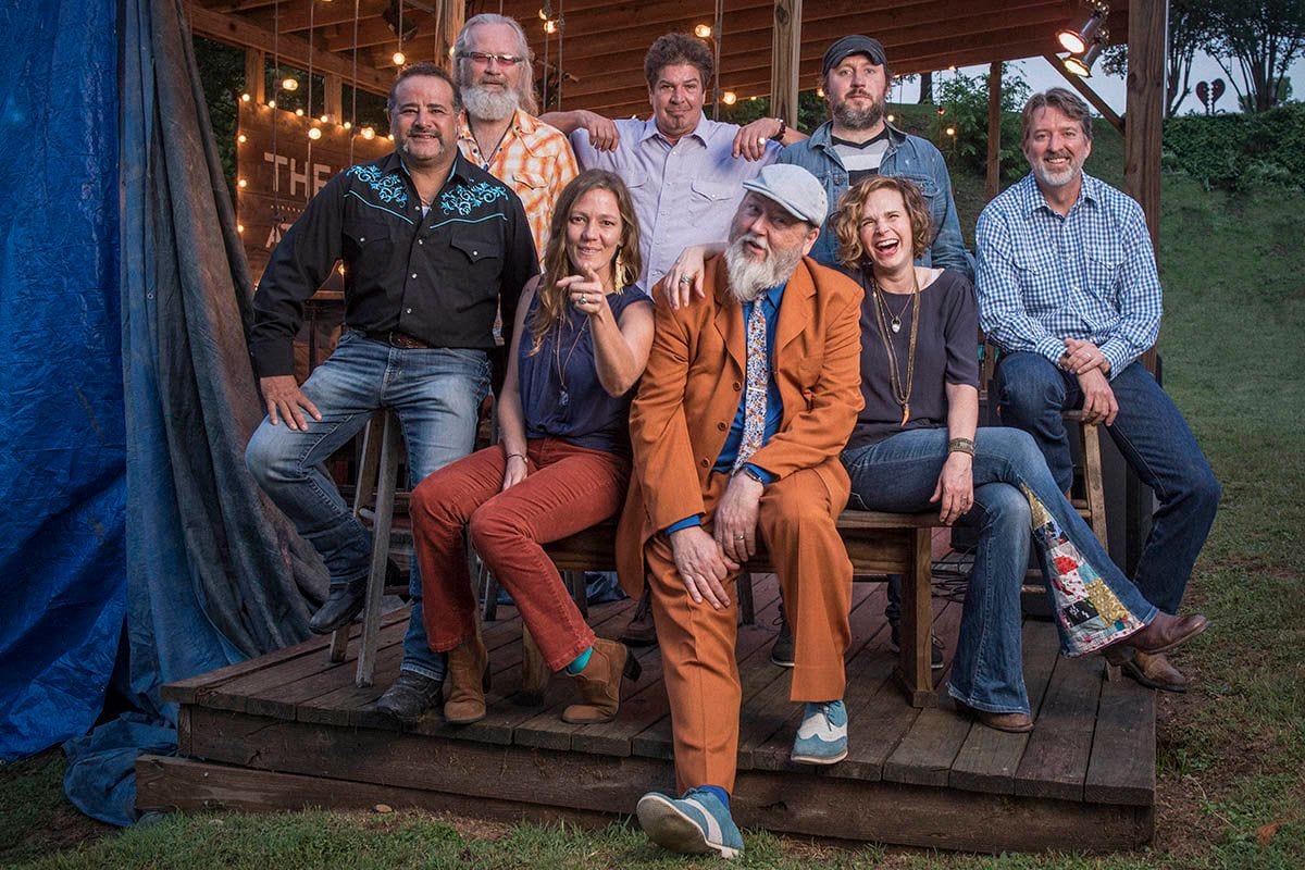 Shinyribs Pave the “Highway of Diamonds” with New Single (premiere)