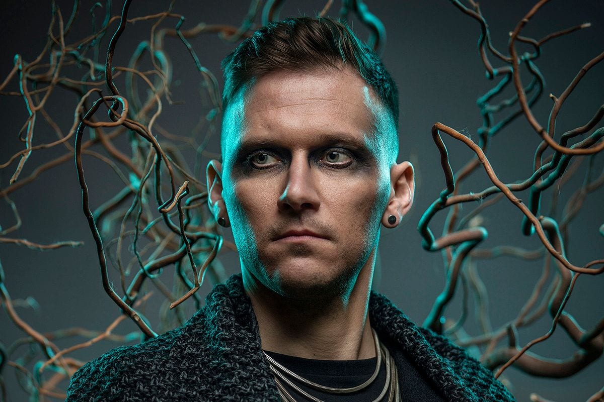 TesseracT’s Daniel Tompkins Constructs an Alluring and Distinctive Solo Debut with ‘Castles’