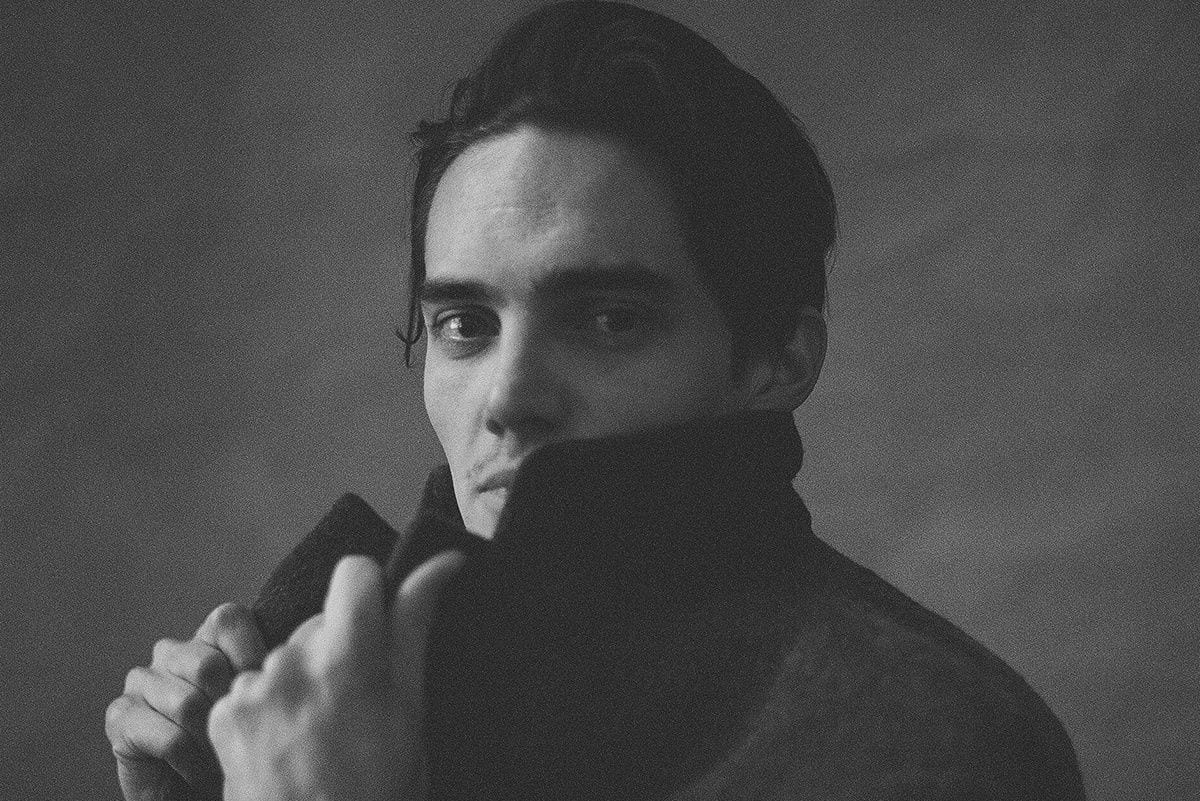 Bobby Oroza Soulfully Croons About a “Lonely Girl” in His Latest Single (premiere)