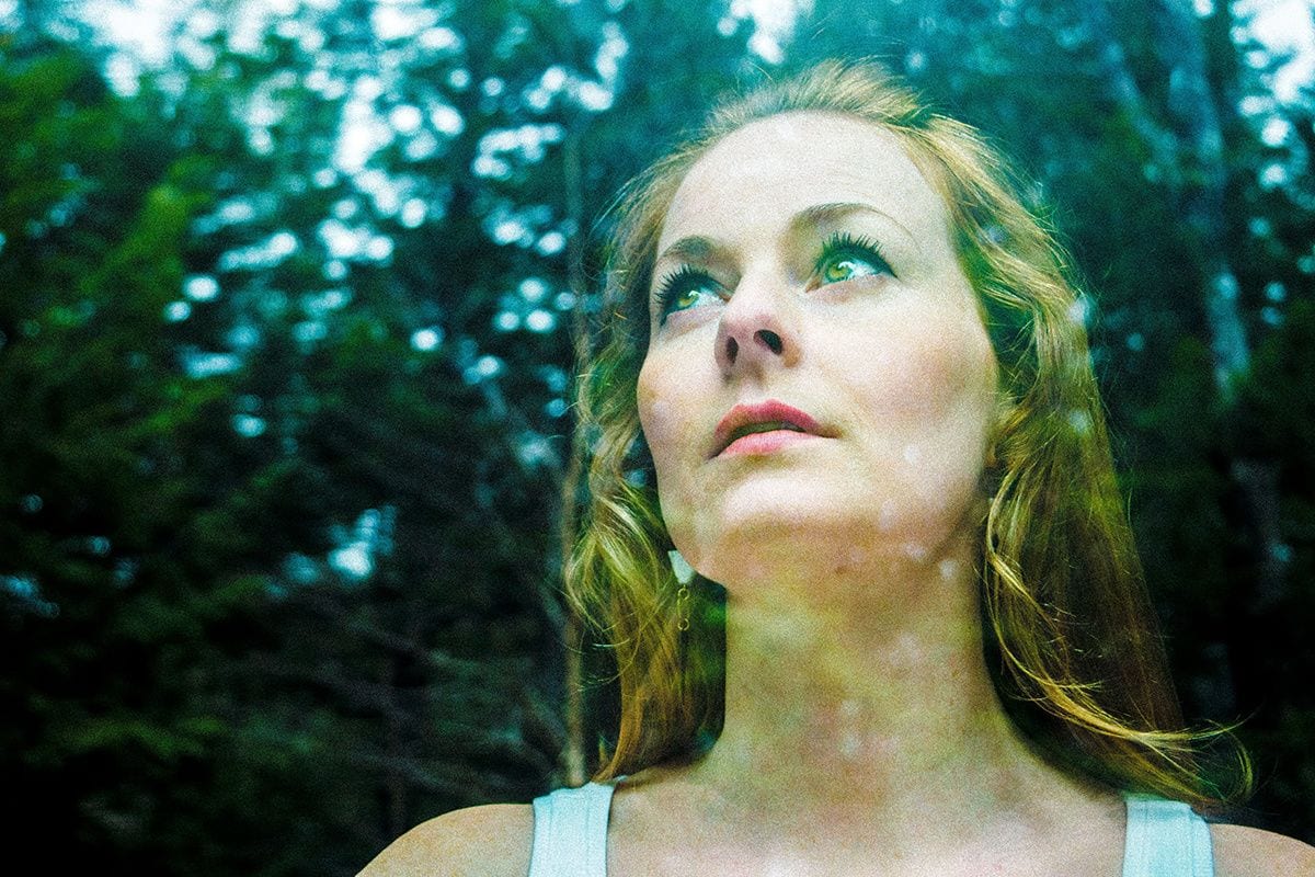 Jenn Grant’s “Keep a Light On” is the Aural Equivalent of a Warm Embrace (premiere)