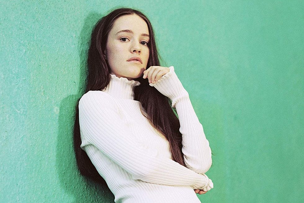 Sigrid’s Debut ‘Sucker Punch’ Aims for a Knockout