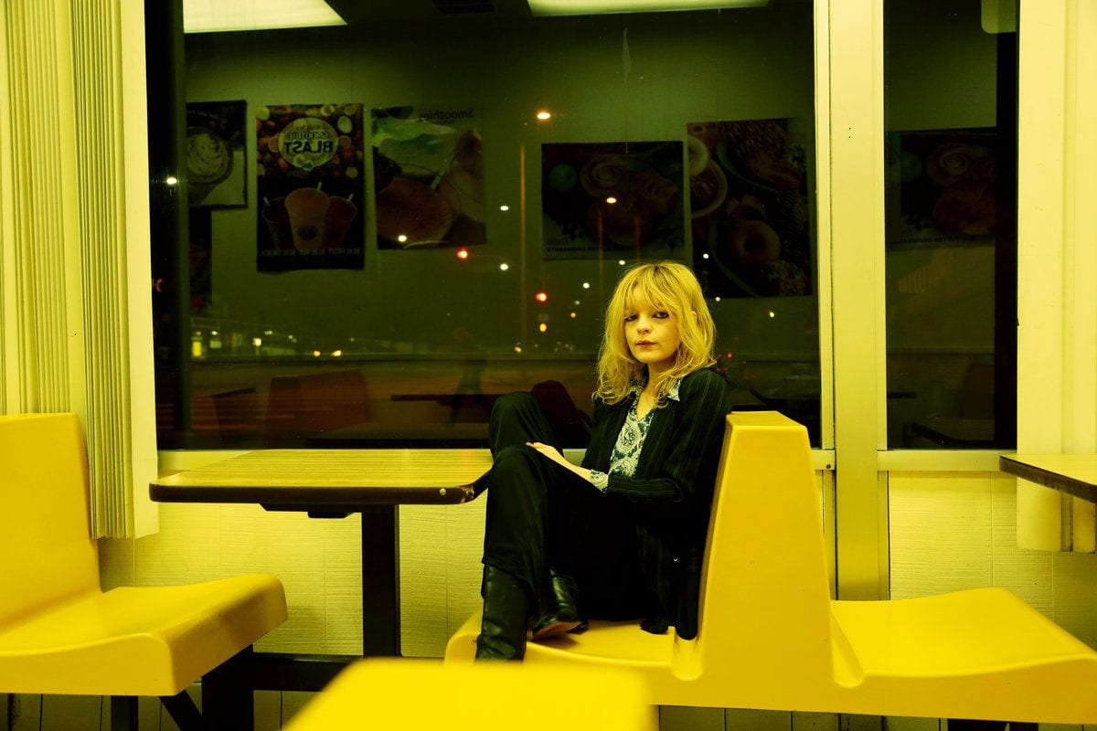 Jessica Pratt’s ‘Quiet Signs’ Is a Staggering Work of Hushed Beauty
