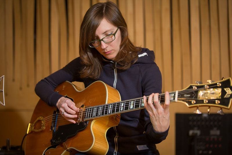 Mary Halvorson Creates Cacophony to Aestheticize on ‘Artlessly Falling’