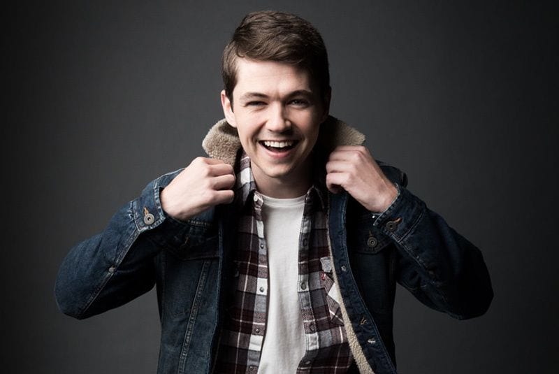Damian McGinty Dives Into the Uplifting “Geronimo” (premiere)