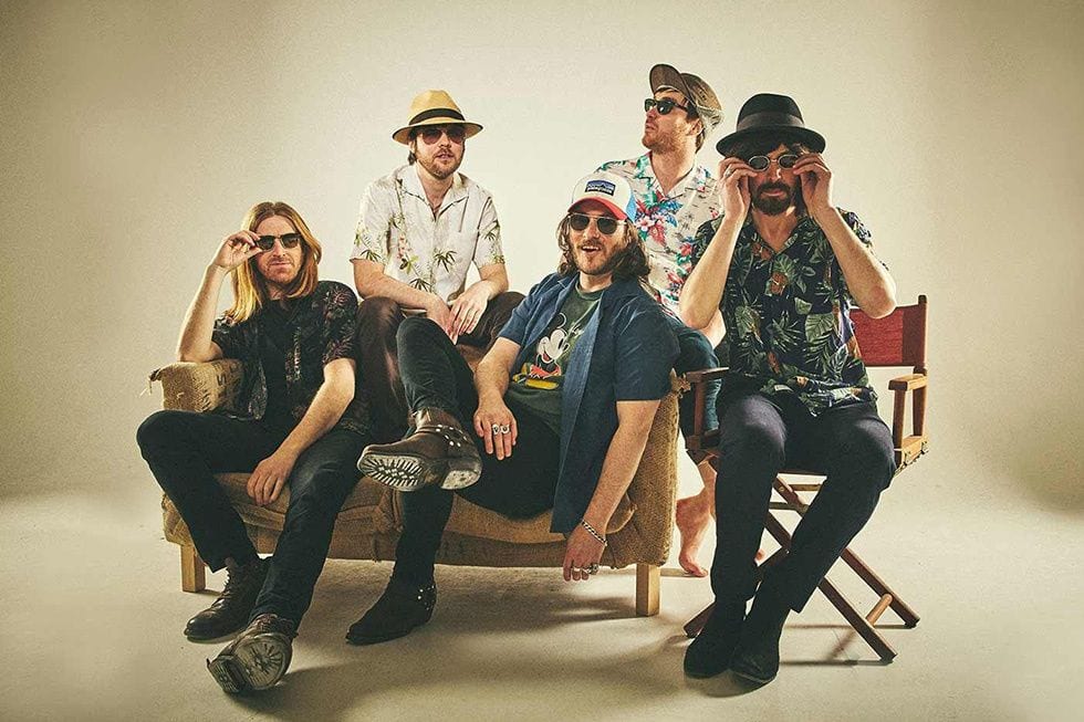 The Coral Are Confident and Push Forward on ‘Move Through the Dawn’