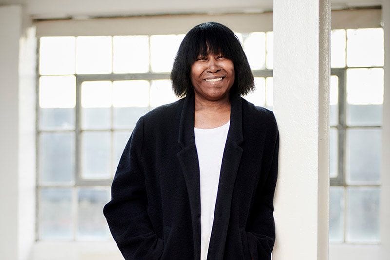Joan Armatrading Keeps Love and Affection Close at Hand on ‘Not Too Far Away’