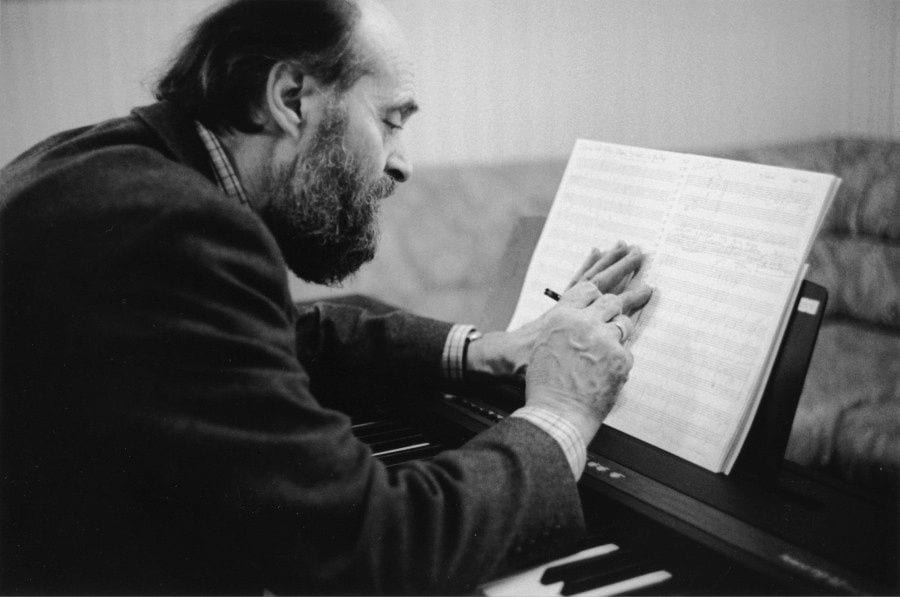 All Four of Arvo Pärt’s Symphonies Are Brought Together to Show Us a Fascinating Journey