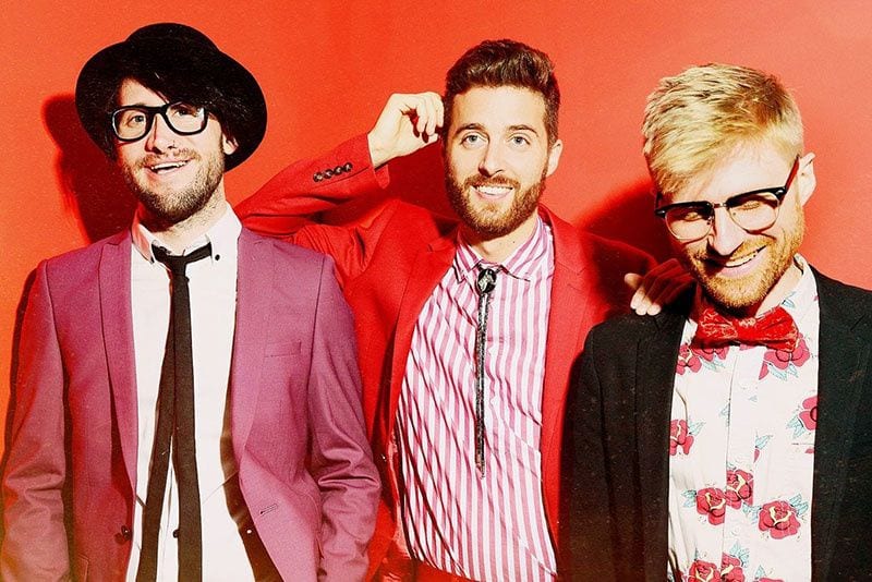 ‘Off to the Races’ Makes Jukebox the Ghost Weird Again