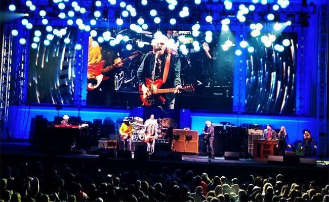 tom-petty-the-heartbreakers-conquer-climate-change-in-berkeley
