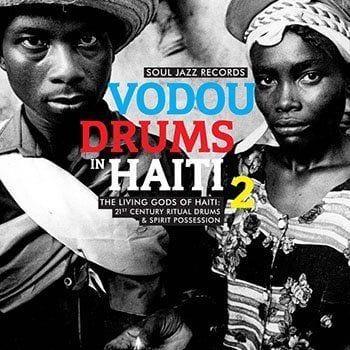 drummers-of-the-societe-absolument-guinin-vodou-drums-in-haiti-2