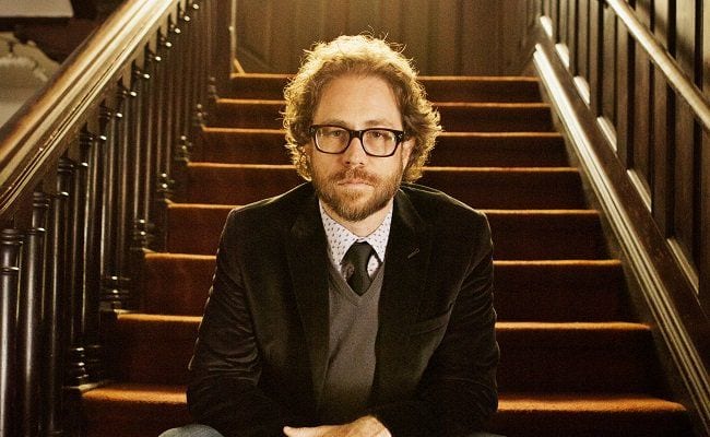 Observational Tragedy: Jonathan Coulton’s Approach to Songwriting