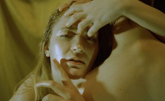 Pharmakon: Contact