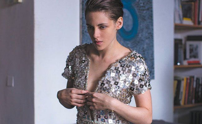 ‘Personal Shopper’ Dancing With the Camera