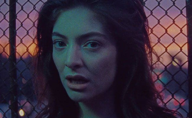 Lorde – “Green Light” (Singles Going Steady)