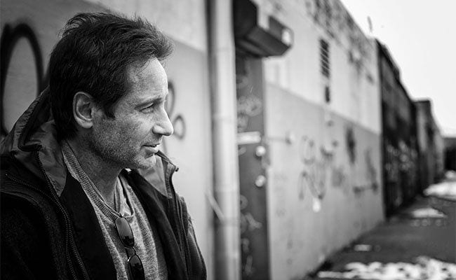 david-duchovny-hits-the-road-to-seek-the-musical-truth-thats-out-there