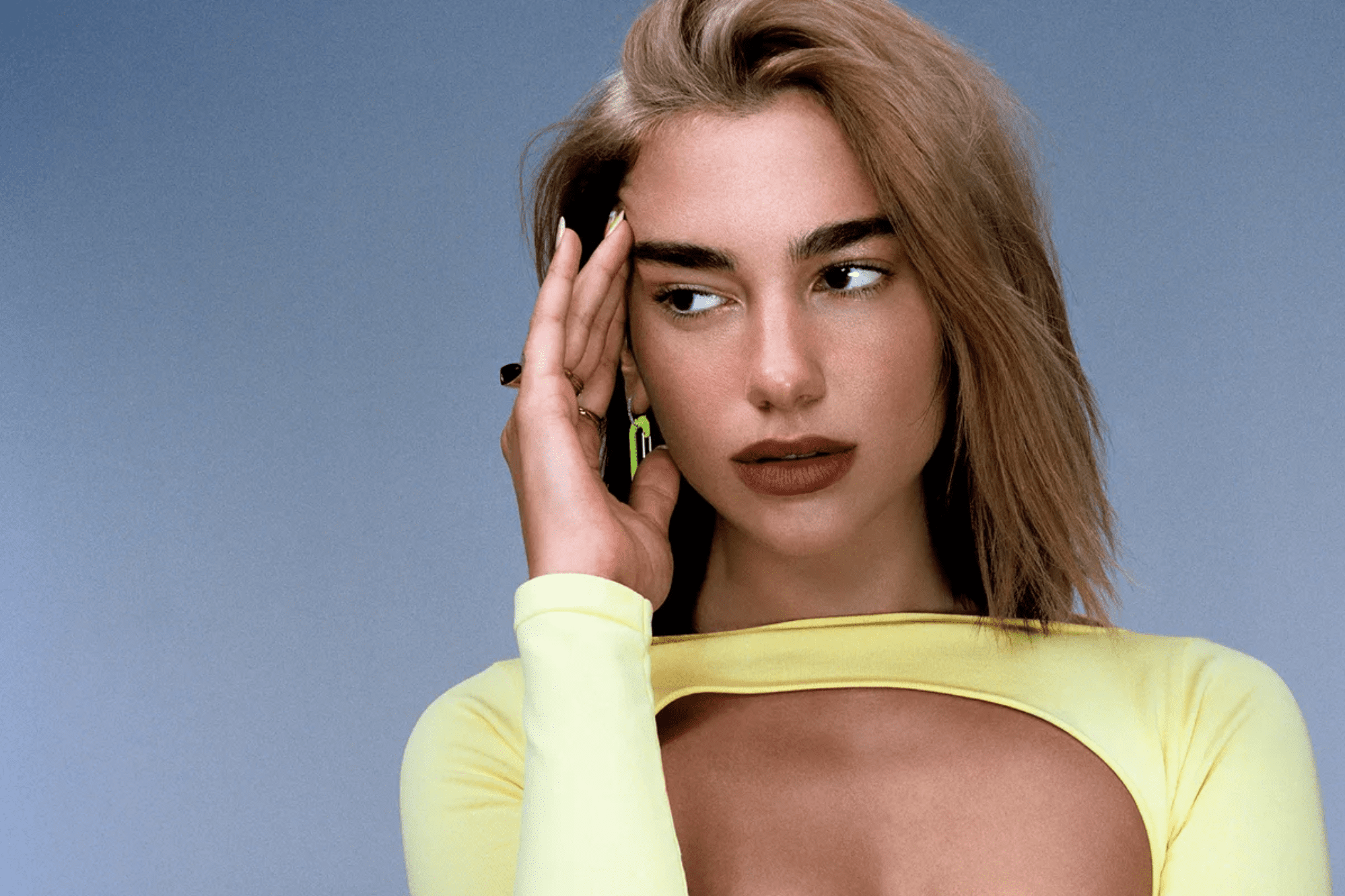 Dua Lipa – “Break My Heart” (Singles Going Steady)