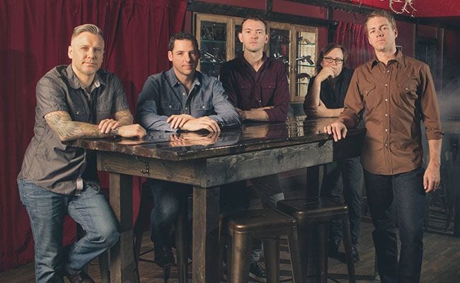 the-infamous-stringdusters-laws-of-gravity