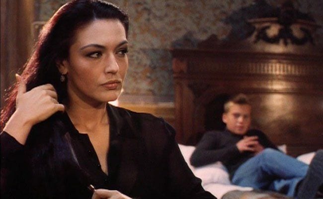 Stone Dead: Murder and Myth in ‘Medousa’