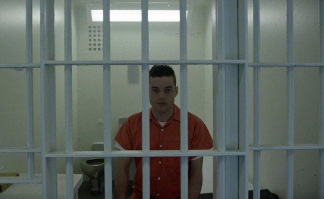 Mr. Robot: Season 2, Episode 7 – “h4ndshake.sme”