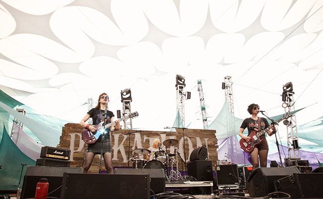 Ex Hex Plays Pickathon’s “Mountain Series” in Episode 2 (video) (premiere)