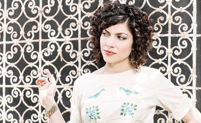 carrie-rodriguez-lola