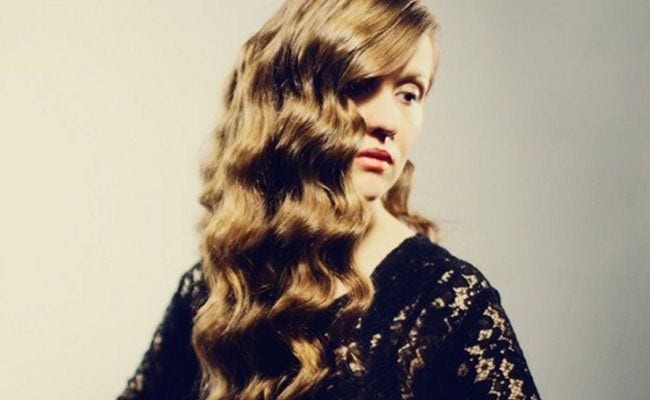 Jessy Lanza – “It Means I Love You” (Singles Going Steady)