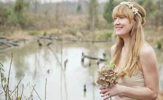 Angela Easterling – “Common Law Wife” (video) (premiere)