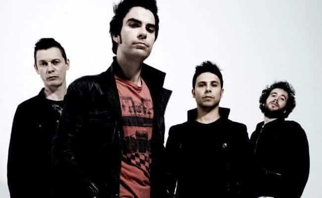 Stereophonics: Keep the Village Alive