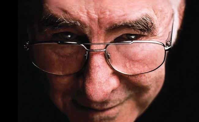 195089-latest-readings-by-clive-james