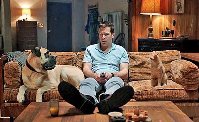 Ryan Reynolds Talks to Murderous Cats in ‘The Voices’