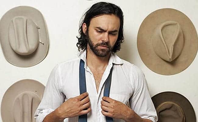 191431-shakey-graves-nobodys-fool