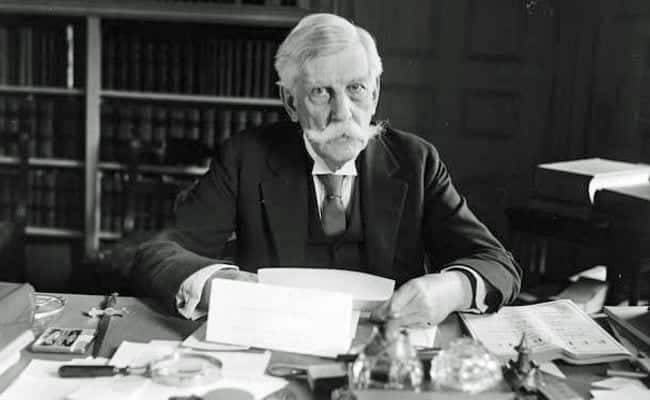 188290-the-great-dissent-by-thomas-healy