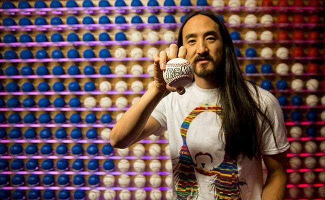 187672-steve-aoki-neon-future-i