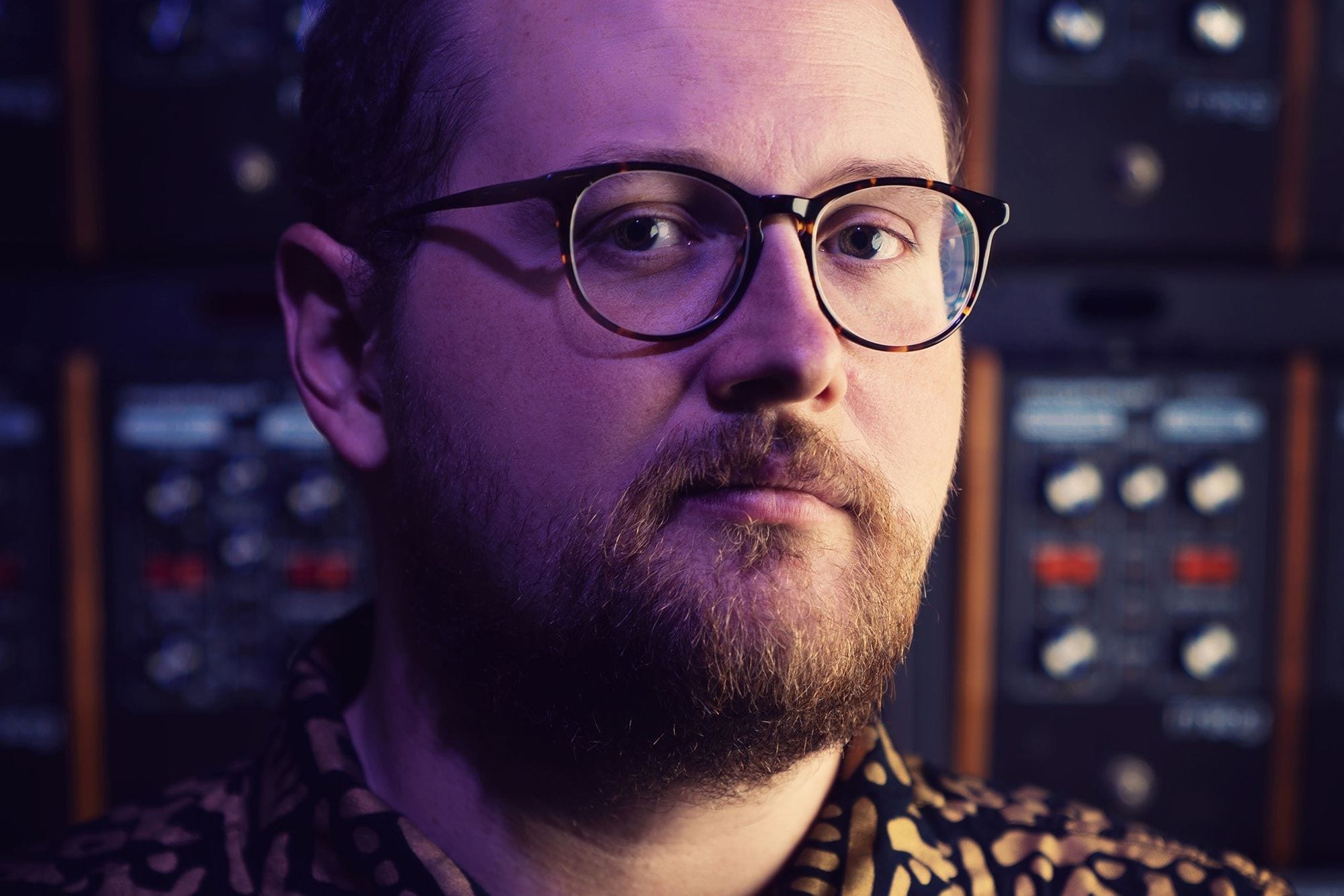 Dan Deacon Creates Shimmering, Welcoming Electropop on ‘Mystic Familiar’