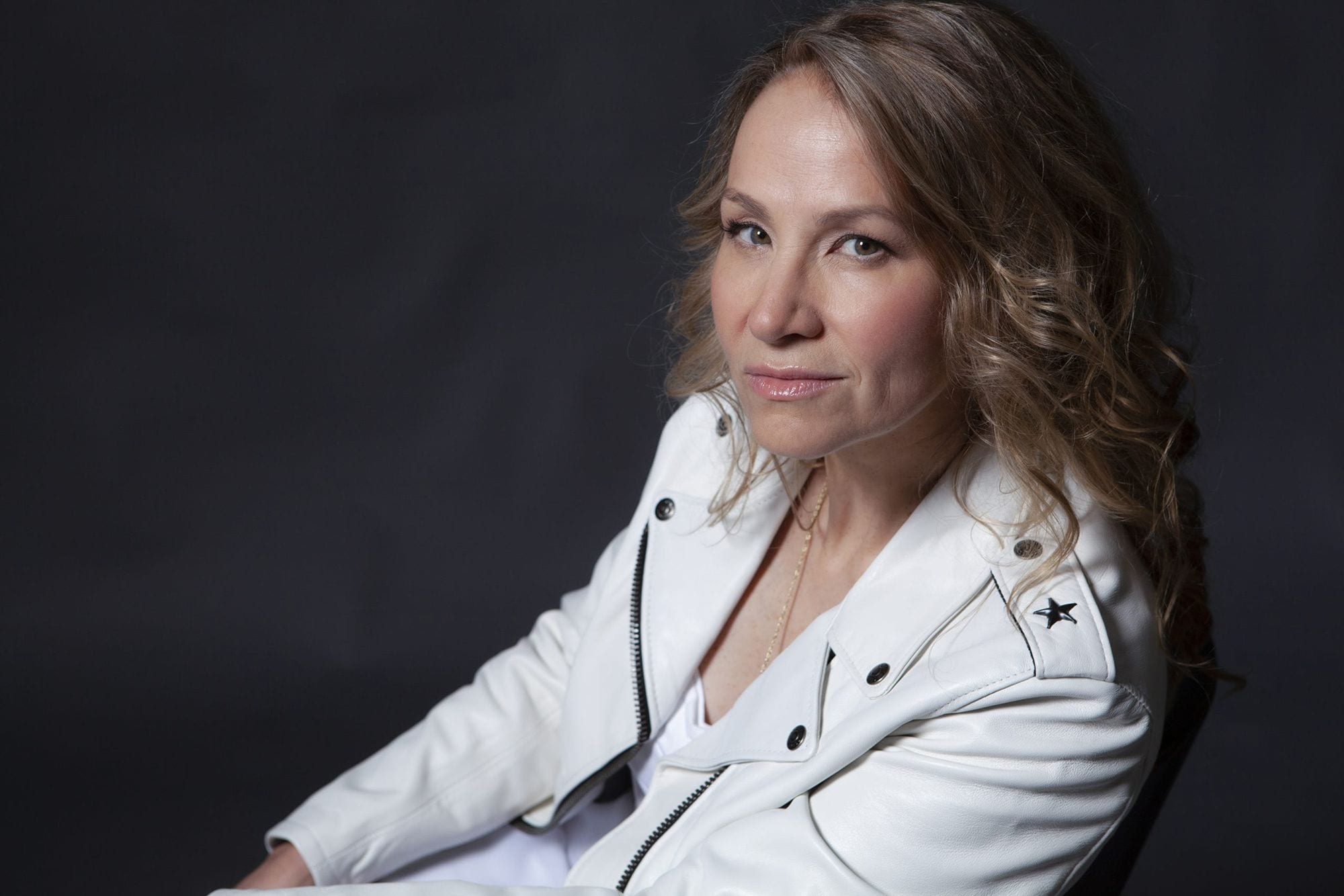 Joan Osborne Discusses ‘Trouble and Strife’, Immigration, and the Hope for a Better World