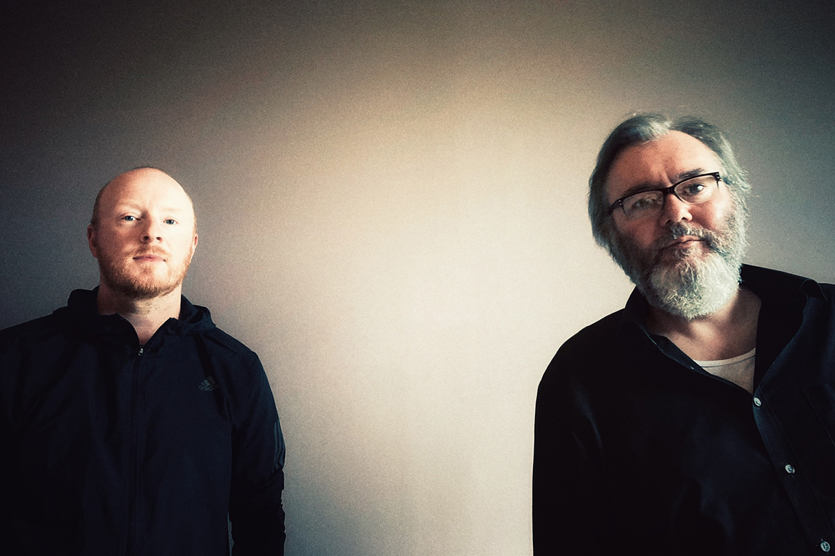 Arab Strap Brighten the Nights with Hope, Humor, and Songcraft on ‘As Days Get Dark’