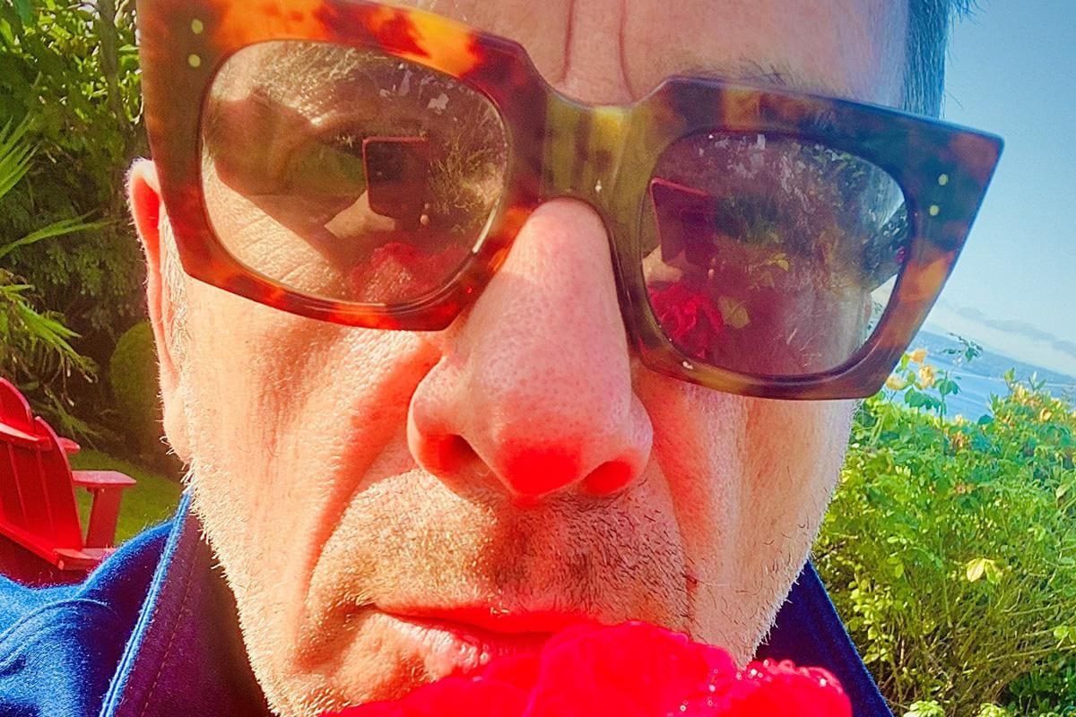 Elvis Costello Gets Dark and Brooding on ‘Hey Clockface’