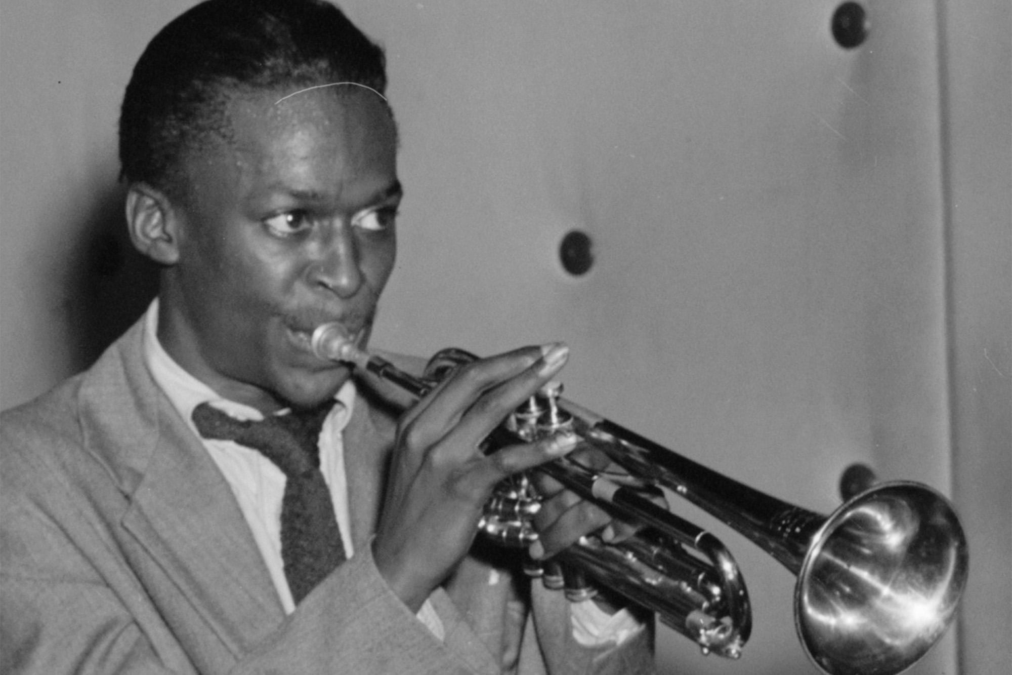 Is Miles Davis’ ‘Bitches Brew’ a Tradition-Carrier or a Sellout?