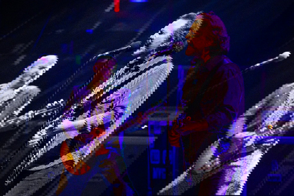 Eddie Vedder and The Earthlings