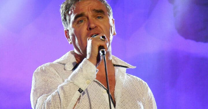 Viva Moz Vegas: Morrissey’s Misguided Set List, Excess Whimsy Hinder Caesar’s Residency