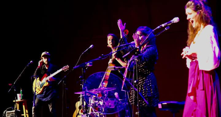 The Wailin’ Jennys Keep Making Sound Decisions After 20 Years of Sweet Songs