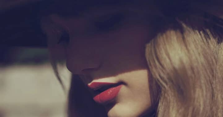 Seeing ‘Red’: Taylor Swift’s Professional Premonition at 10
