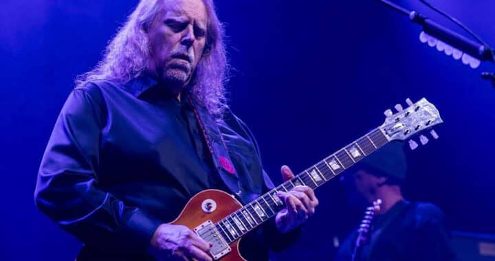 Gov’t Mule Shine in Oakland With a Little Help From a Friend