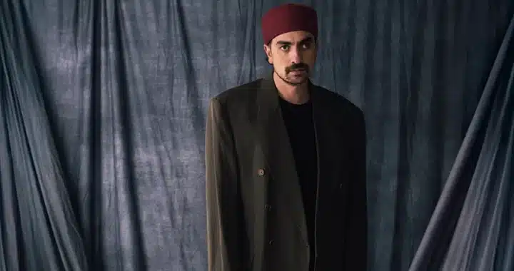 In Taroug’s “1995”, Menace Lurks Childlike Wonder