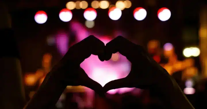 10 Should-Be-Classic Anxious Love Songs