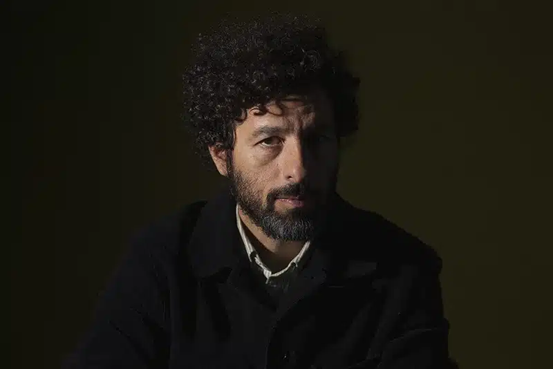 José González Gently Rages ‘Against the Dying of the Light’ » PopMatters José González Gently Rages ‘Against the Dying of the Light’ » PopMatters