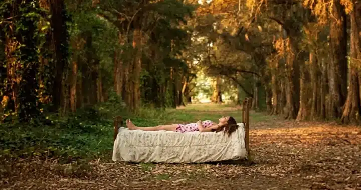 ‘Mailin’ Is a Dark Fairy Tale of Survival