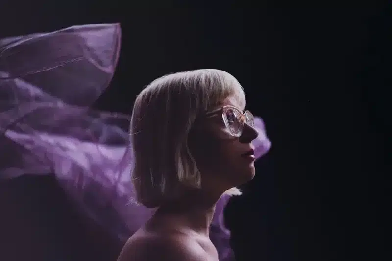 Mary Ocher's 'Weimar' Has a Stunning, Dramatic Atmosphere 1 Mary Ocher 2026