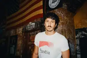 Morgan Evans Washes Through Memento Mori