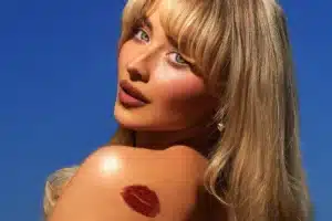 Why Sabrina Carpenter Can’t Stop Being “Sabrina Carpenter”